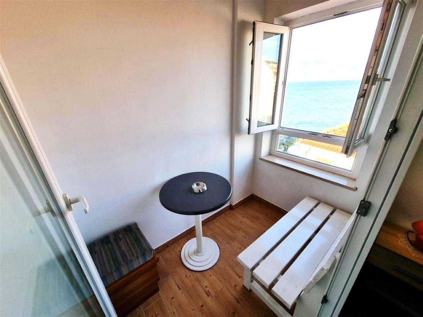 Apartmani Banic Apartman 5 Postira Exterior foto
