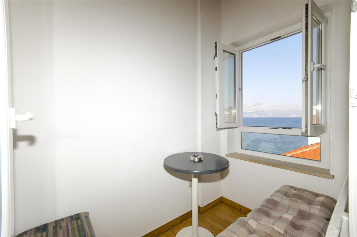 Apartmani Banic Apartman 5 Postira Exterior foto