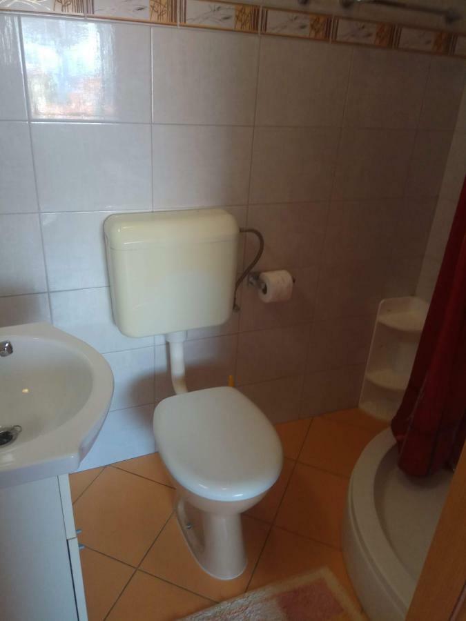 Apartmani Banic Apartman 5 Postira Exterior foto