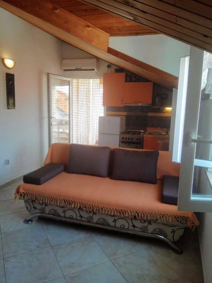 Apartmani Banic Apartman 5 Postira Exterior foto
